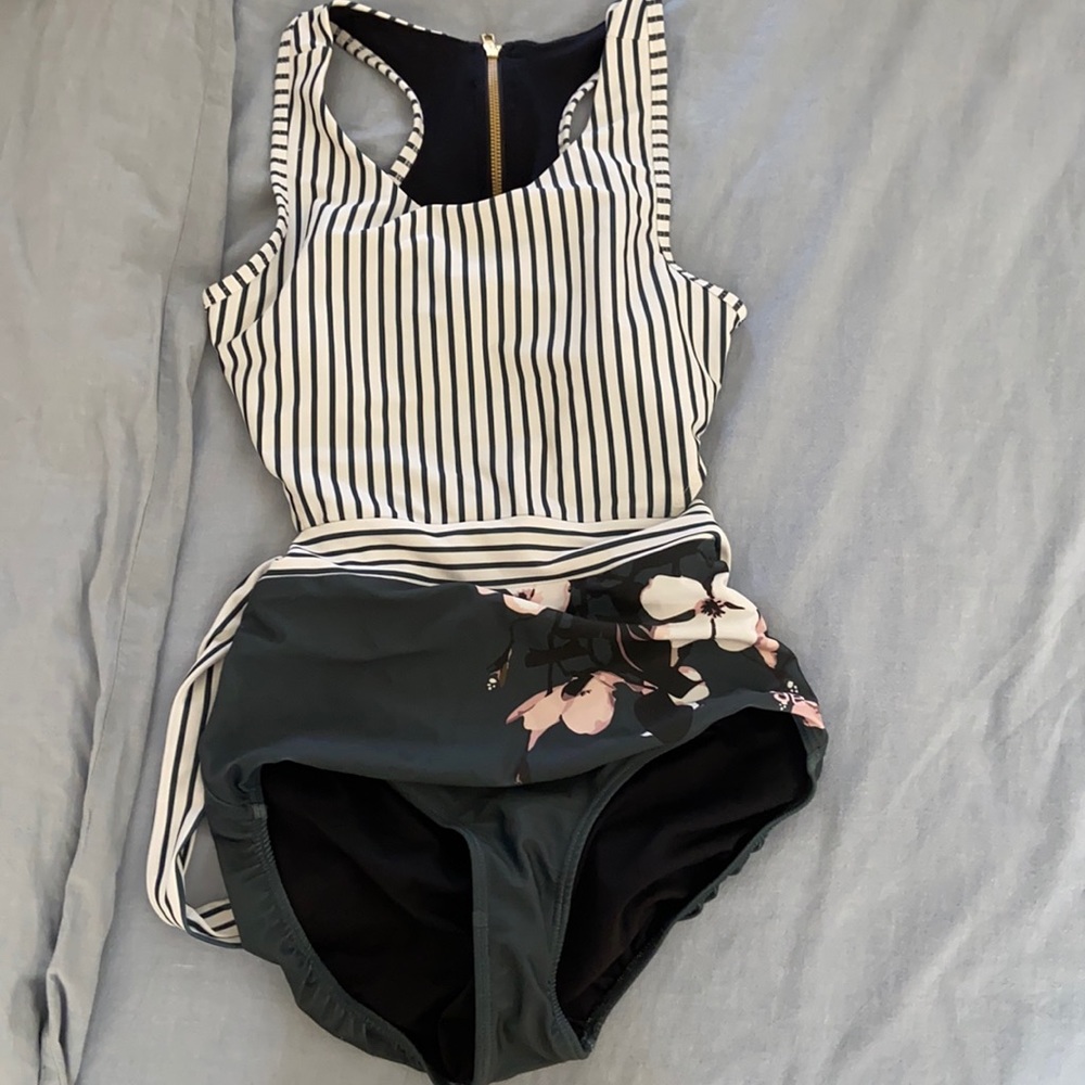 Size small Albion swim suit.